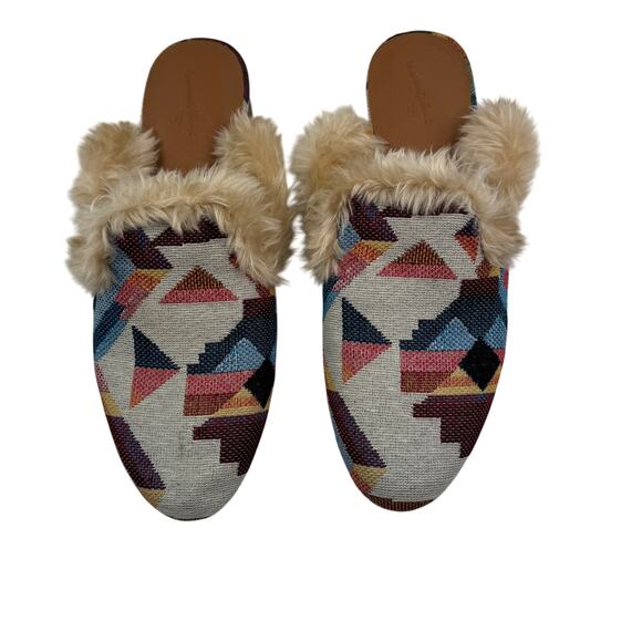 Universal Thread Litzy Faux Fur Aztec Southwestern Artsy Mules Women's Size 7.5 - Picture 3 of 7